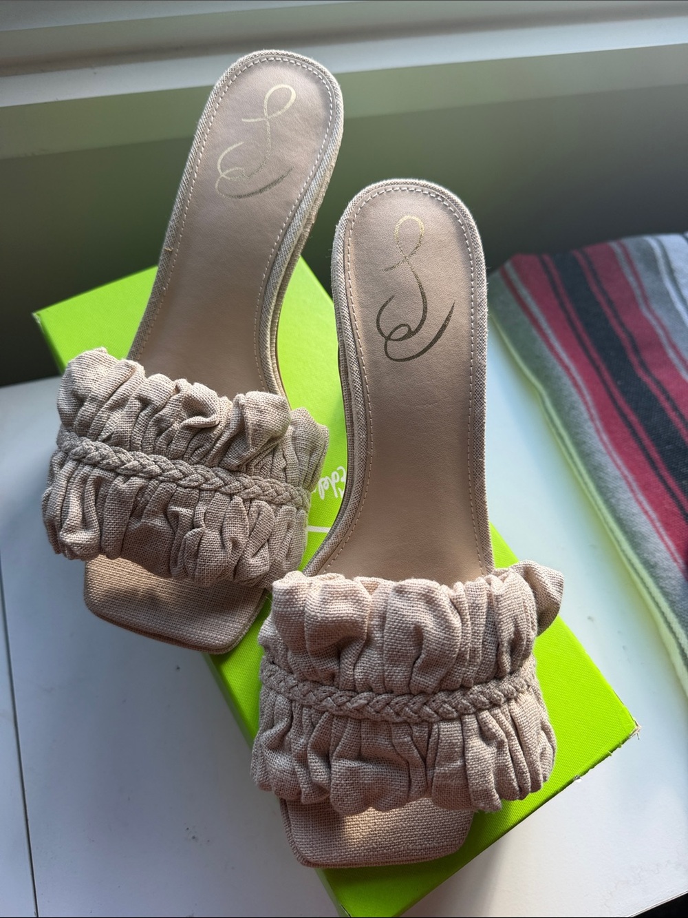 New Condition Sam Edelman Natural Linen Ruched Slide Mules - Picture 4 of 7